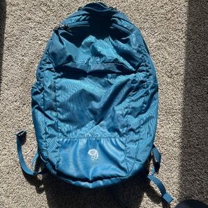 Mountain Hardwear blue backpack
